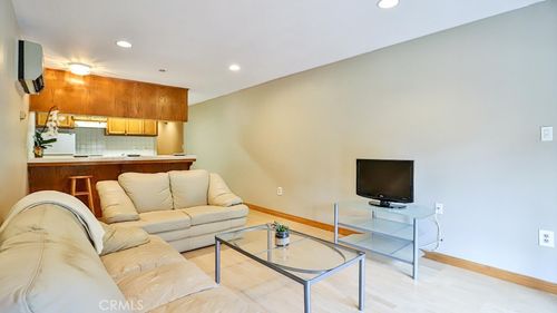 apt-109-17200 Newhope St, Fountain Valley, CA, 92708-4264 | Card Image