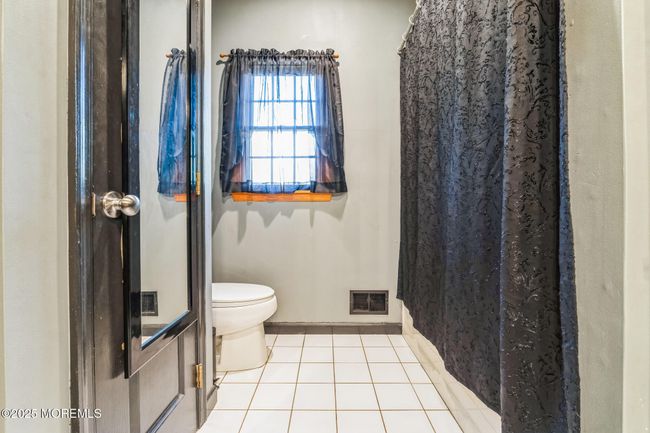 75 Cannon Blvd, House other with 5 bedrooms, 3 bathrooms and null parking in JACKSON NJ | Image 25