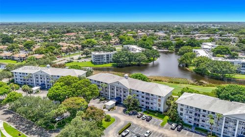 404-1713 Whitehall Dr, Davie, FL, 33324-6968 | Card Image