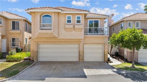 18554 Olympian Ct, Canyon Country, CA, 91351-3419 | Card Image