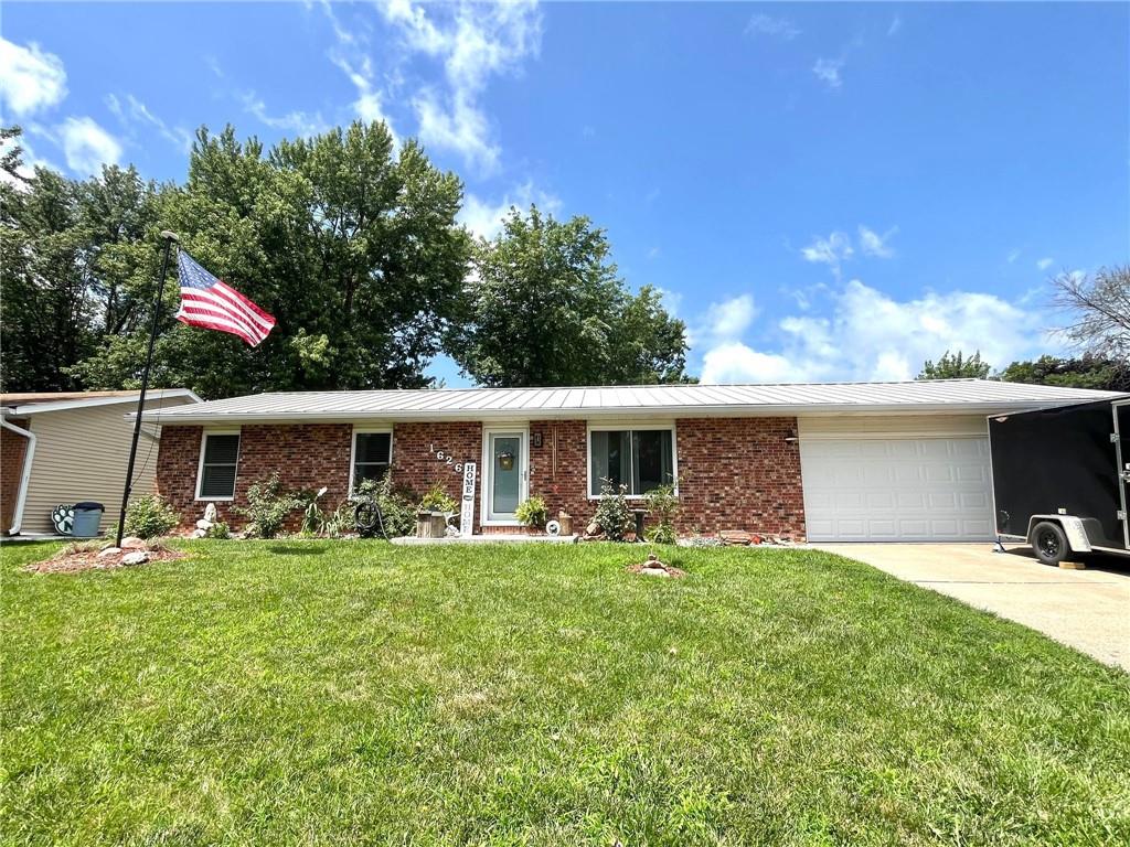 Clayton Ave, Maryville, MO 64468