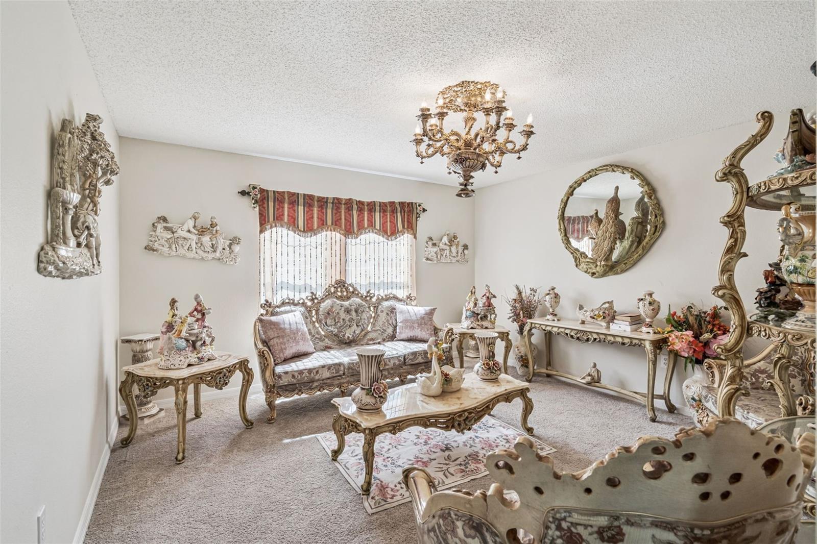 Residential in KISSIMMEE 4