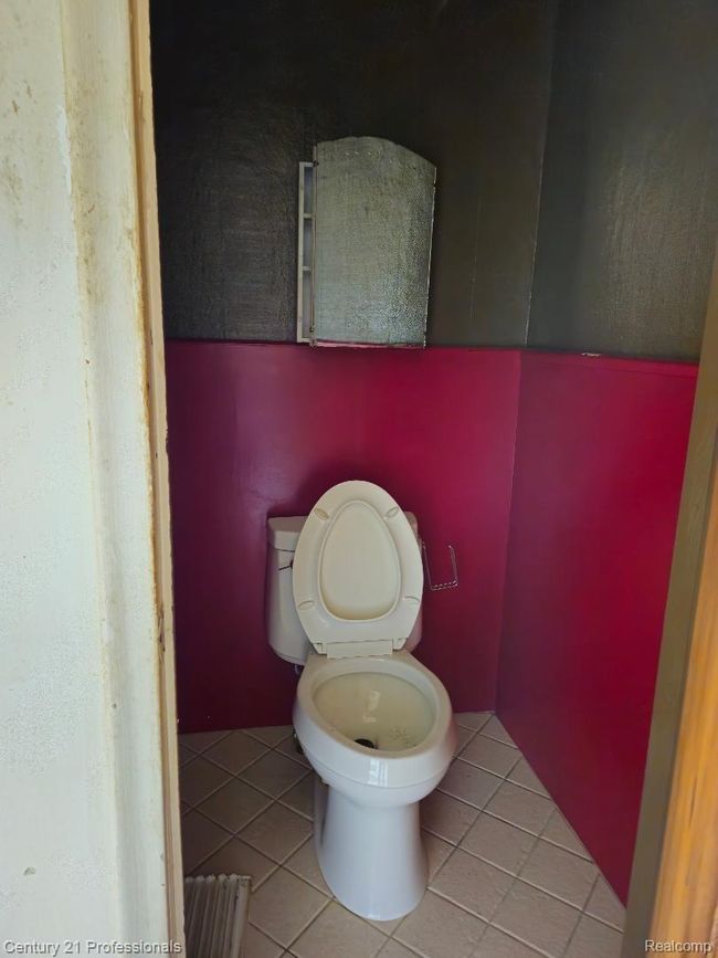 unit1 half bath.jpeg | Image 15