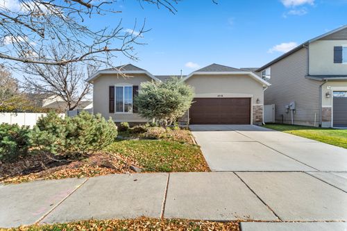 1016 N Skipton Dr, North Salt Lake, UT, 84054-5026 | Card Image