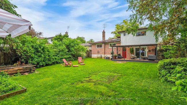329 Towercrest Dr, House other with 4 bedrooms, 2 bathrooms and 2 parking in Newmarket ON | Image 39