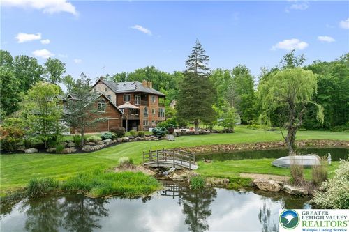 130 Township Rd, Macungie, PA, 18062-8523 | Card Image