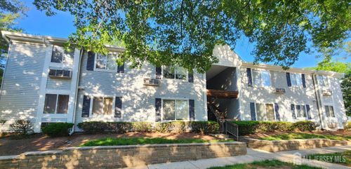 18 Steeplechase Court, Franklin Twsp, NJ, 08873 | Card Image