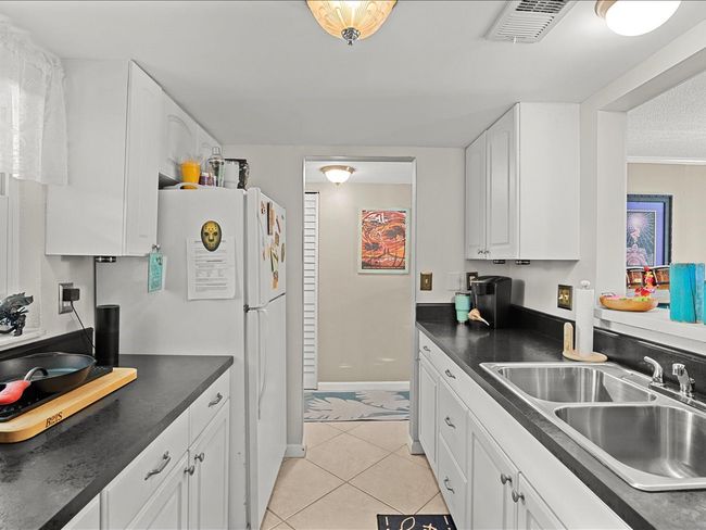 APT-106 - 464 N Paula Dr, Condo with 2 bedrooms, 2 bathrooms and null parking in DUNEDIN FL | Image 8