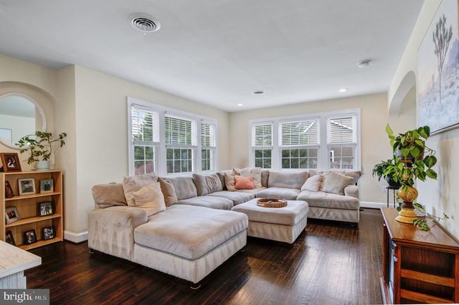 8231 Mount Vernon Hwy, House other with 6 bedrooms, 4 bathrooms and null parking in ALEXANDRIA VA | Image 7