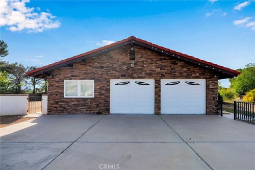 18343 Cocopah Ct, Apple Valley, CA, 92307-4839 | Card Image