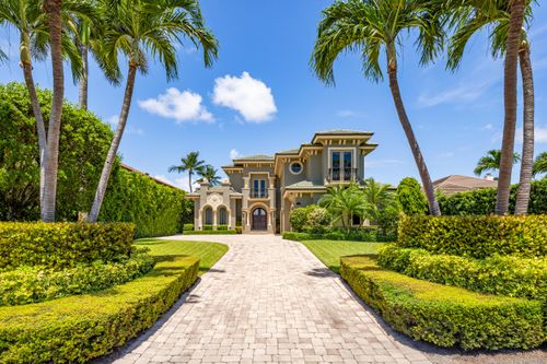 1207 N Atlantic Dr, Lantana, FL, 33462-1935 | Card Image