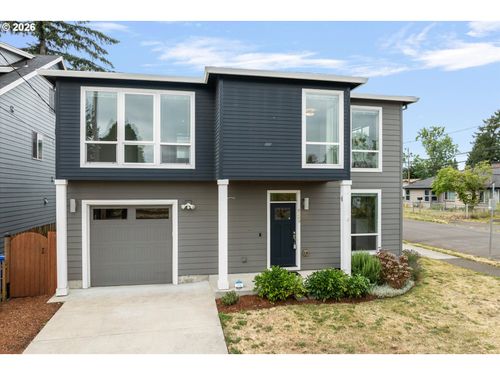 8209 Se 69th Ave, Portland, OR, 97206-8729 | Card Image