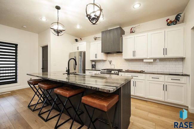 409 N Piper Dr, House other with 6 bedrooms, 3 bathrooms and null parking in Sioux Falls SD | Image 14
