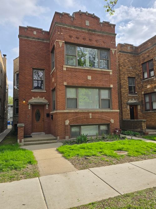 2629 W Winnemac Avenue, Chicago, IL, 60625 | Card Image