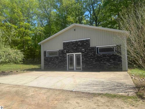 8923 Se Torch Lake Dr, Alden, MI, 49612 | Card Image