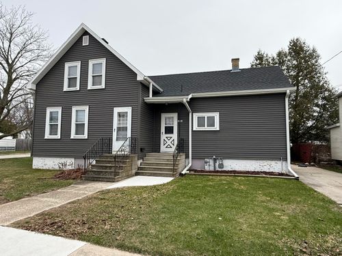 1901 13th St, Two Rivers, WI, 54241-3432 | Card Image
