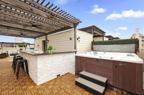 2417 Worthington St, Dallas, TX, 75204-2513 | Card Image