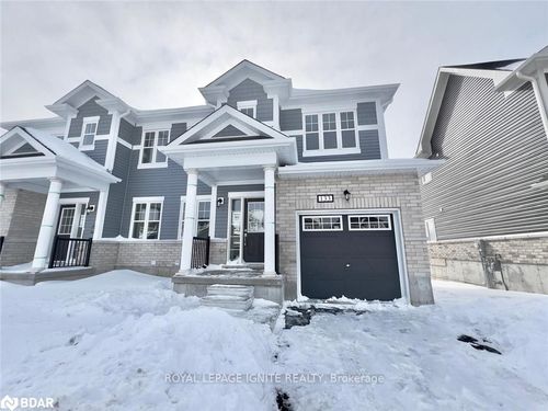 133 Gildersleeve Blvd, Bath, ON, K0H1G0 | Card Image