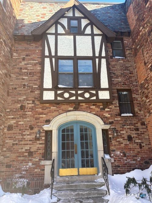 k1-16 Townley Street, Hartford, CT, 06154 | Card Image