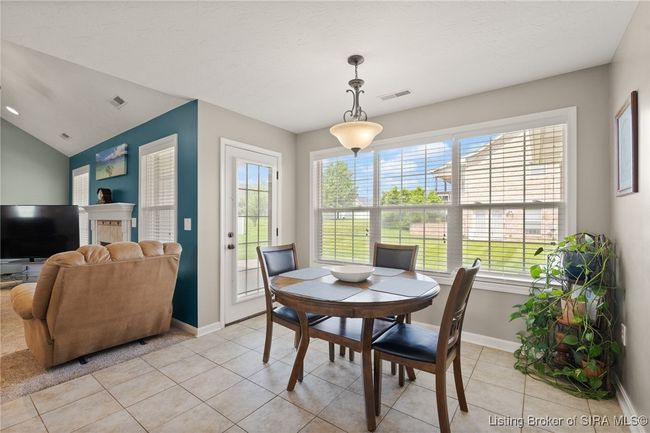 8435 Aberdeen Ln, Home with 3 bedrooms, 2 bathrooms and null parking in Charlestown IN | Image 23