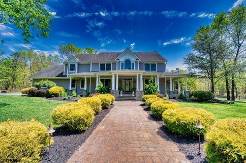 2431 6th Ave, Hammonton, NJ, 08037-4136 | Card Image