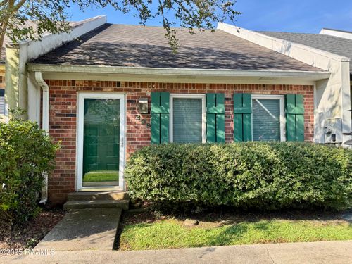 209 Woodland Cir, New Iberia, LA, 70563-2912 | Card Image