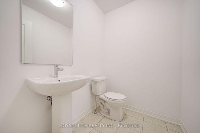 52 Alan Francis Lane, House attached with 3 bedrooms, 4 bathrooms and null parking in Markham ON | Image 9