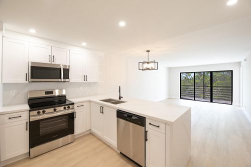 411-2322 S Cypress Bend Dr, Pompano Beach, FL, 33069-5645 | Card Image