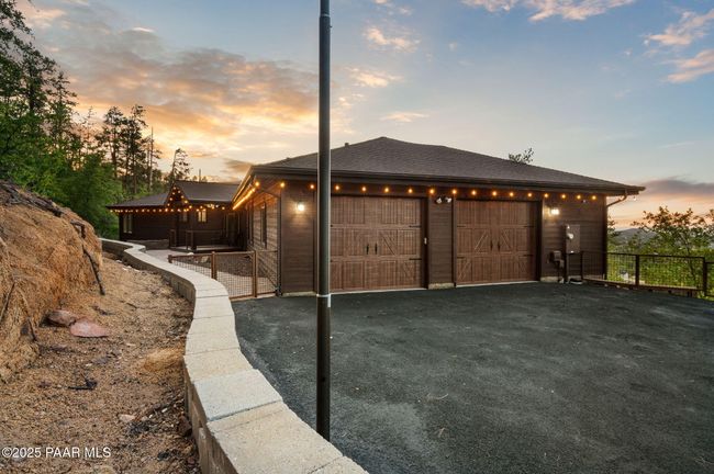 Garage Exterior | Image 40