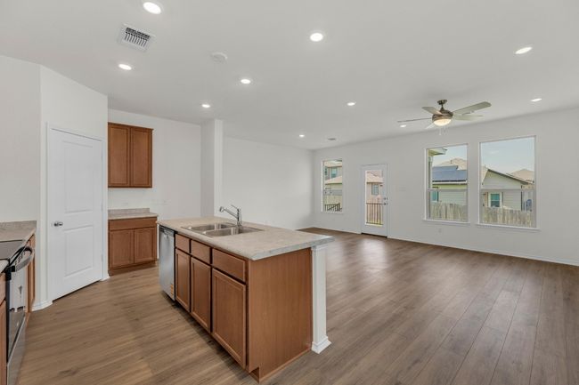 201 Lucky Texan Rd, House other with 5 bedrooms, 4 bathrooms and 2 parking in Jarrell TX | Image 8