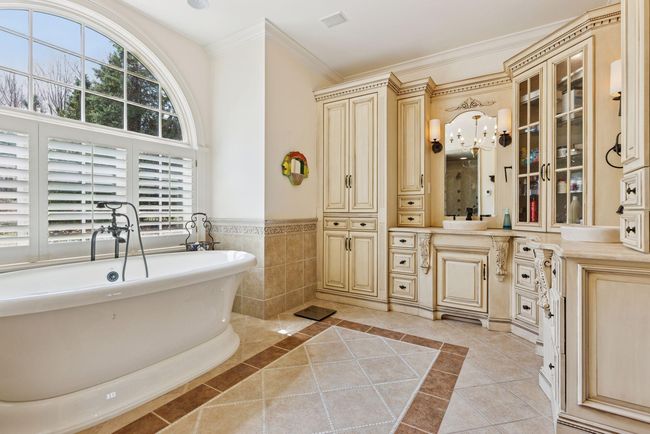 6425 Virginia Dr, House other with 4 bedrooms, 6 bathrooms and null parking in Excelsior MN | Image 26