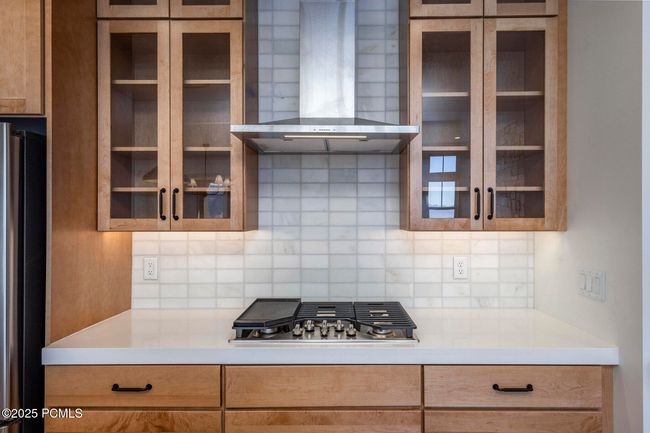 678 E Silver Hill Loop, Condo with 4 bedrooms, 4 bathrooms and null parking in Hideout UT | Image 14