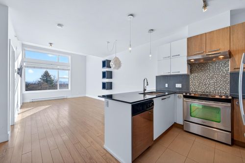 430-15956 86a Ave, Surrey, BC, V4N6N8 | Card Image