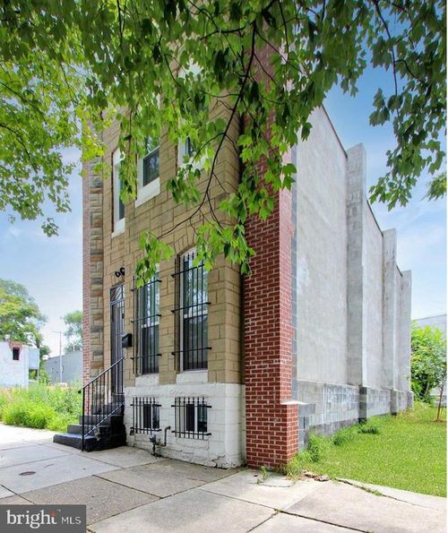 2041 Harlem Ave, BALTIMORE, MD, 21217-1013 | Card Image