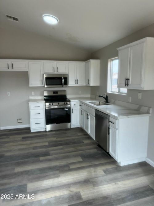 12625 W Cabrillo Dr, Arizona City, AZ, 85123-6448 | Card Image