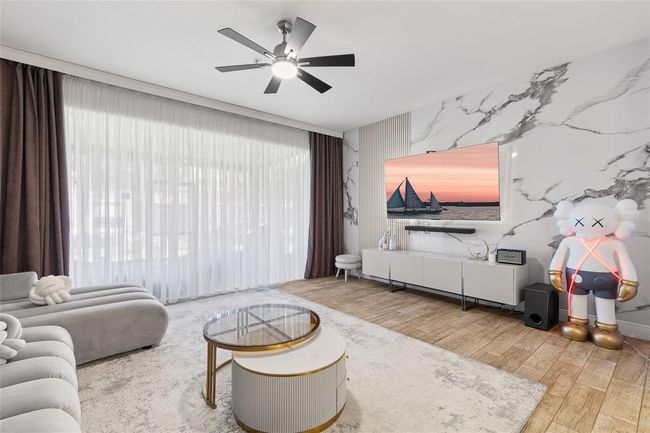 Living room, sliding doors to the patio | Image 5