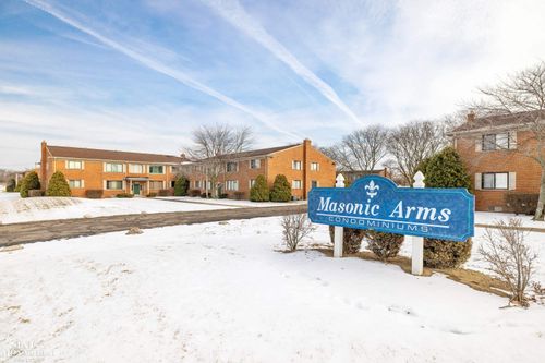 32616 Harper Ave, Saint Clair Shores, MI, 48082-1032 | Card Image