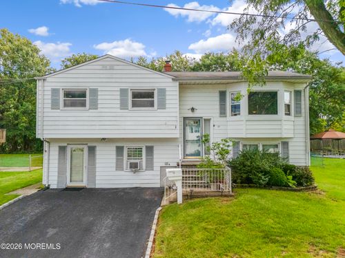 31 Heidi Dr, Fords, NJ, 08863-1334 | Card Image
