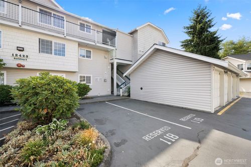 apt-6303-12423 4th Ave W, Everett, WA, 98204-6423 | Card Image