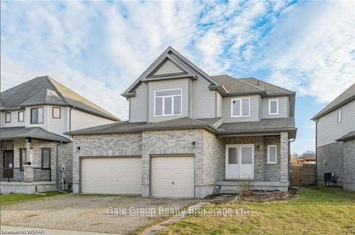 basement-apartment-246 Munnoch Blvd, Woodstock, ON, N4T0A7 | Card Image