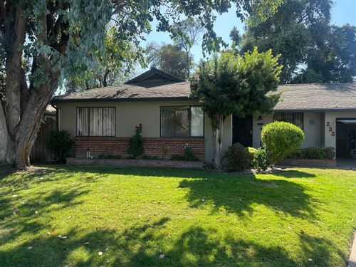 235 Nottingham Dr, Stockton, CA, 95207-5132 | Card Image