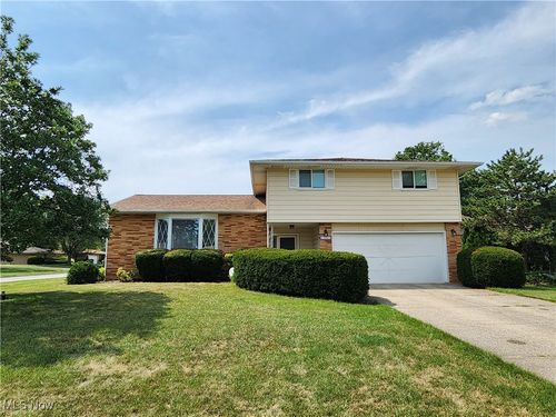 5650 Cascade Ct, Seven Hills, OH, 44131-1605 | Card Image