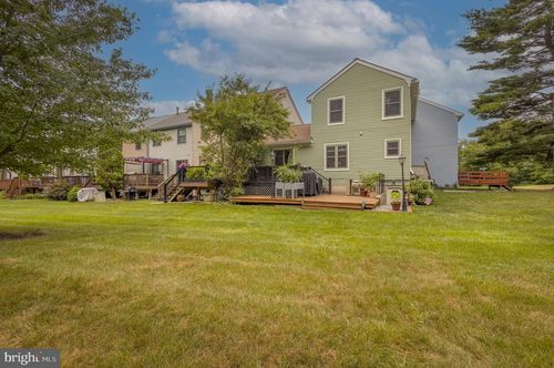 102 Rutledge Ct, NORTH WALES, PA, 19454-1037 | Card Image