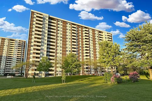 310-44 Falby Crt, Ajax, ON, L1S3L1 | Card Image