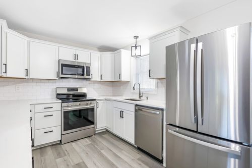 2A Mulberry Street, Windham, NH, 03087 | Card Image