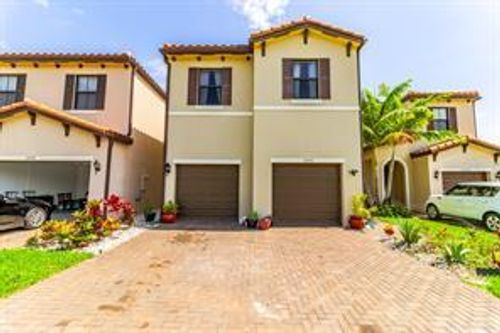6026-6026 Pine Tree Way, Riviera Beach, FL, 33410-1923 | Card Image