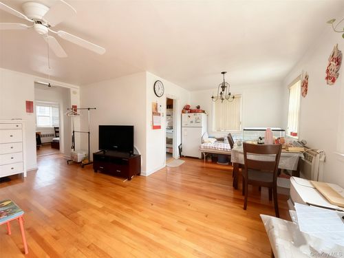 171b-15223 Jewel Ave, Flushing, NY, 11367-1435 | Card Image