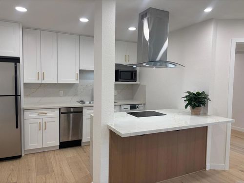 unit-227-860 Turquoise St, San Diego, CA, 92109-1138 | Card Image