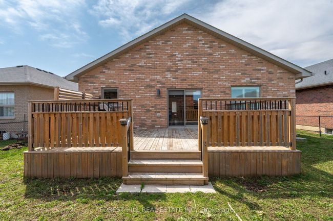 5 White Hart Lane, House other with 3 bedrooms, 3 bathrooms and 4 parking in Hastings ON | Image 33