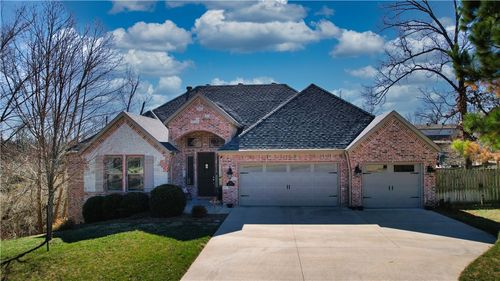 302 Nw Shady Ln, Bentonville, AR, 72712-4483 | Card Image